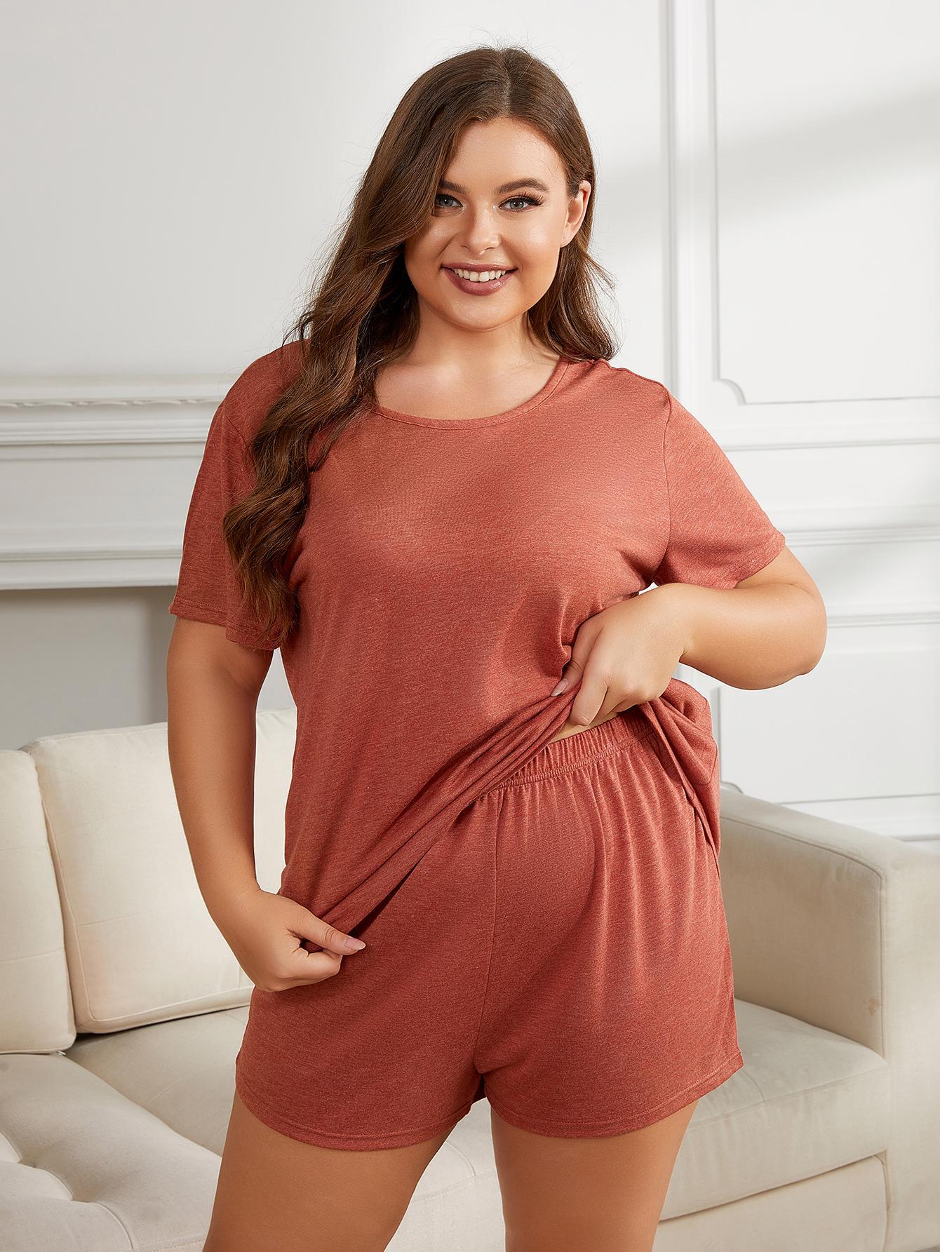 Plus-Size Round Neck Short Sleeve Loungewear Set