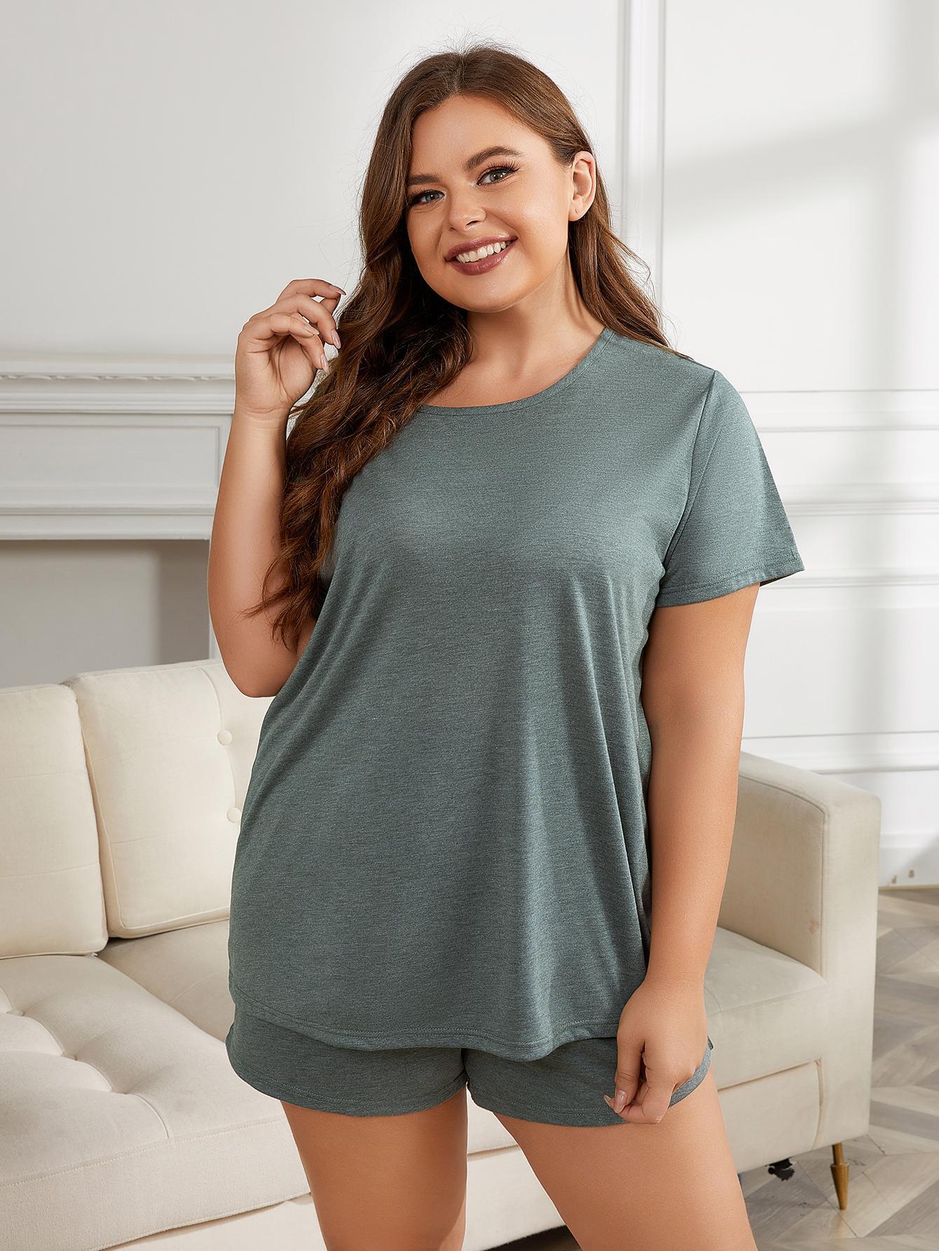 Plus-Size Round Neck Short Sleeve Loungewear Set